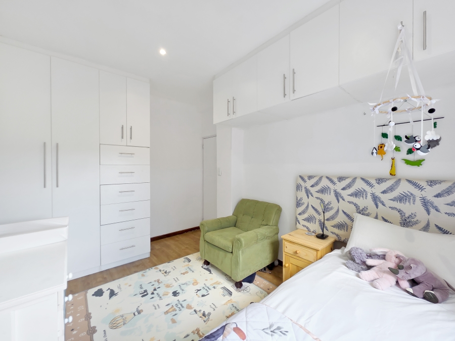 2 Bedroom Property for Sale in Belle Constantia Western Cape